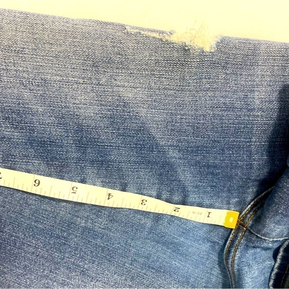 Kut From The Kloth Women’s Size 6 DISTRESSED High-Rise Baby Bootcut Jeans - Picture 14 of 15